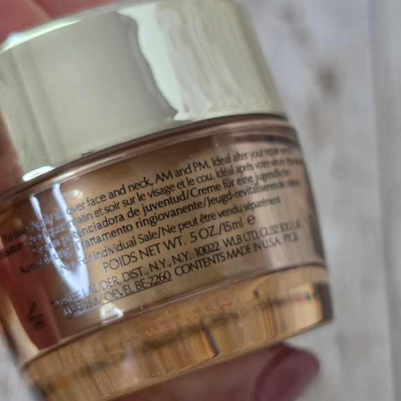 Estee Lauder Revitalizing Supreme+ Youth Power Creme 5 oz/15 ml - Picture 2 of 2